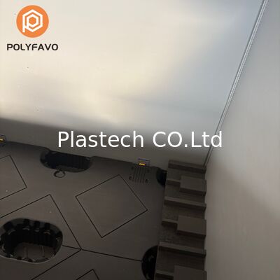 Caixa de paletes dobrável com revestimento de EVA, dois painéis de coaming tipo C com design empilhado, caixa de manga dobrável com base de paletes de plástico